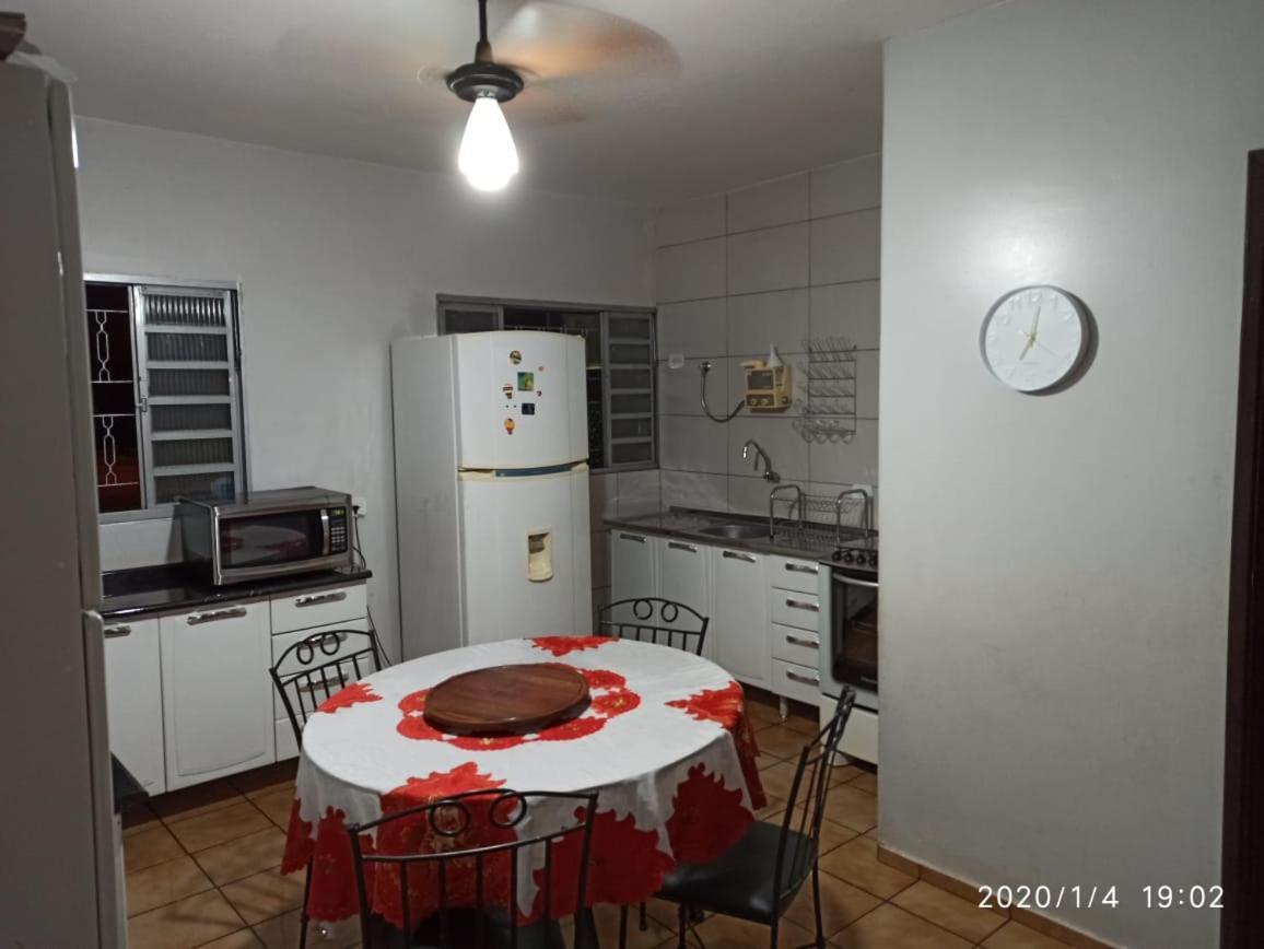فيلا Dourados Guest Flat House المظهر الخارجي الصورة