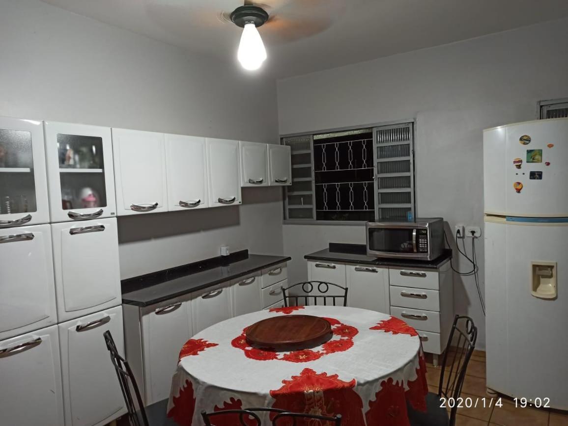 فيلا Dourados Guest Flat House المظهر الخارجي الصورة